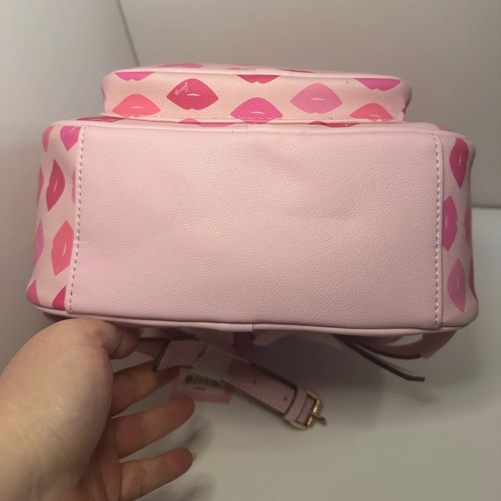 Juicy Couture New Sealed with a Kiss Backpack in Pink Faux Leather - NWT